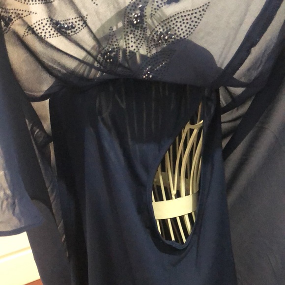 Caroline Morgan navy beaded batwing style top. - Picture 3 of 4